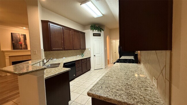 Photo - 931 Opal Chase Dr