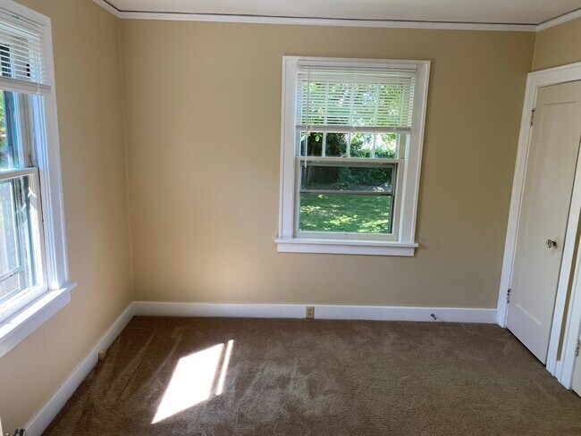 Dormitorio número 2 - 5327 N Bowdoin St