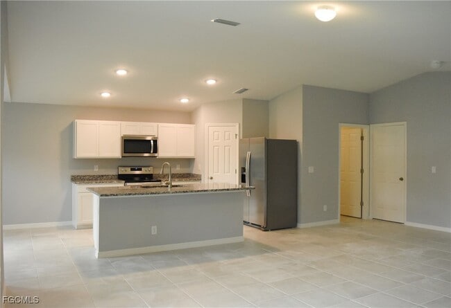 Photo - 3303 Irma St
