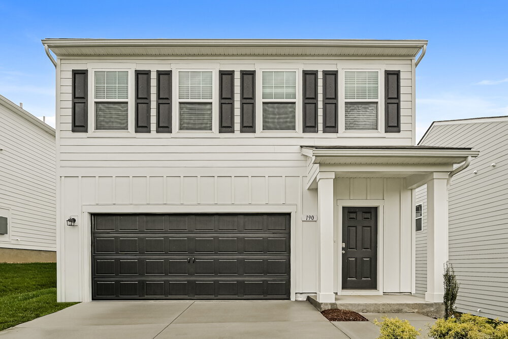 Photo - 190 Snowdrop Ave