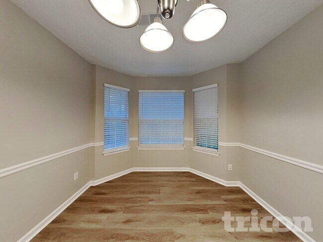 Photo - 6746 Pole Creek Dr