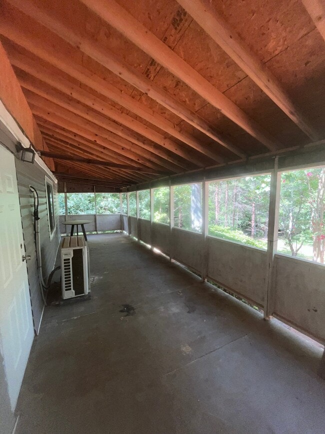 Photo - 3736 E Burke Blvd