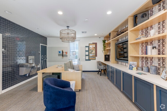 Co-Working Lounge - The 89 on Hayden Apartments