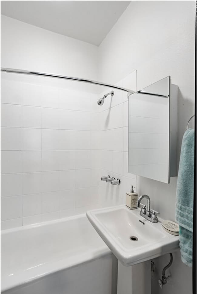 St. Moritz Apartments