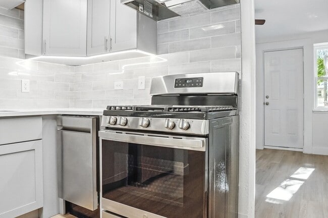 Photo - 1364 Lafayette St Unit 1