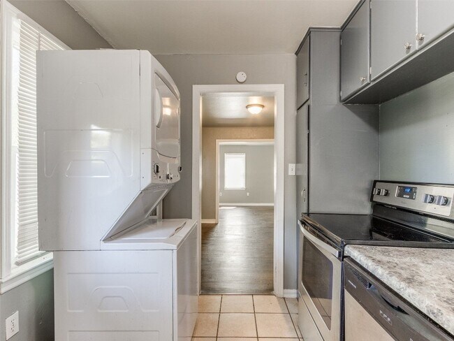 Photo - 2409 NW 34th St