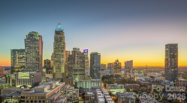 Photo - 640 N Church St Unidad S5-S