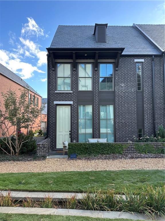 Photo - 210 Glasgow Ln