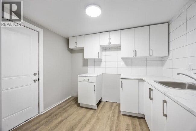 Photo - 131 Margaret Ave Unit 1