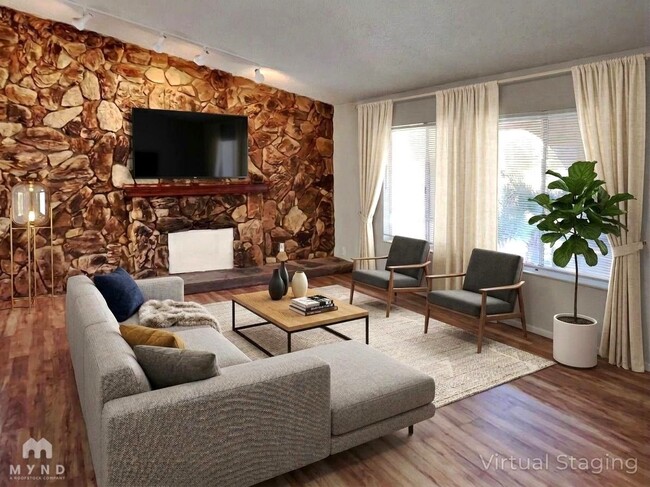 Photo - 2001 Verdinal Dr