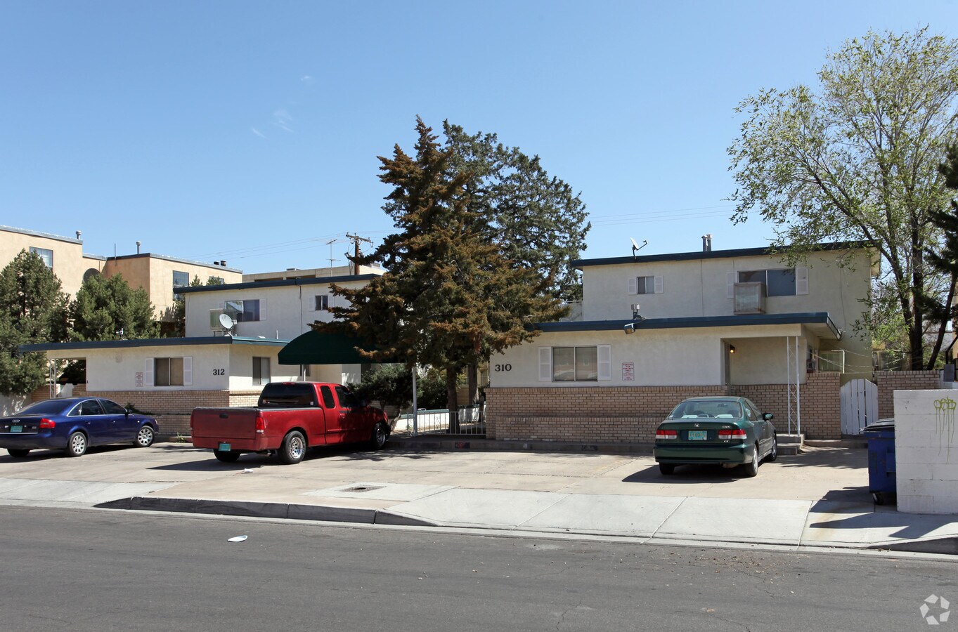 Photo - 310-312 La Veta Dr NE Apartments