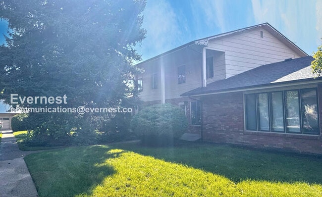 Building Photo - 2608 Leisure Dr Unit D Rental