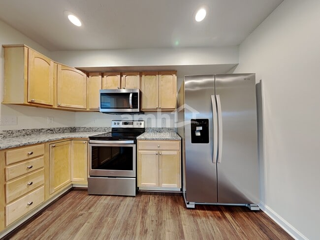 Photo - 16757 Yeoman Way