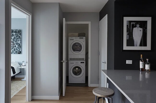 Photo - 331 E Houston St Unit 3G