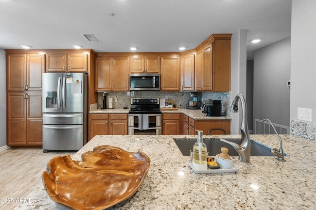 Photo - 2425 W Bronco Butte Trl Unit 1014