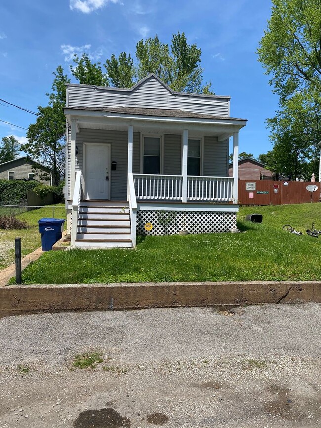 Building Photo - 2 Bedroom in House in South County - Lemay