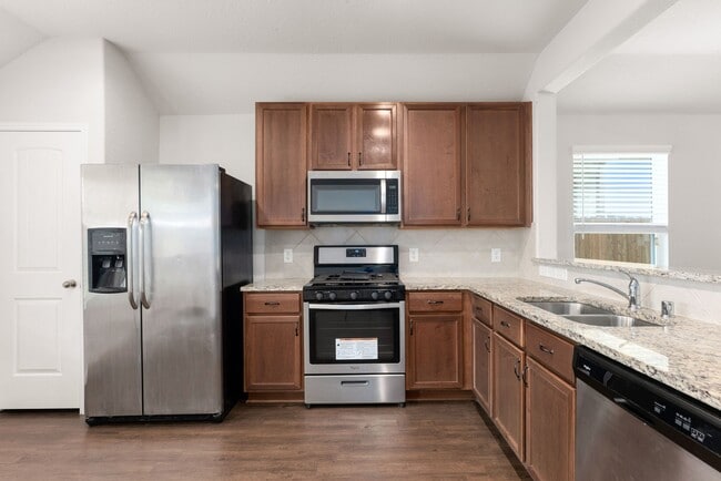 Photo - 17555 Greystanes Rd