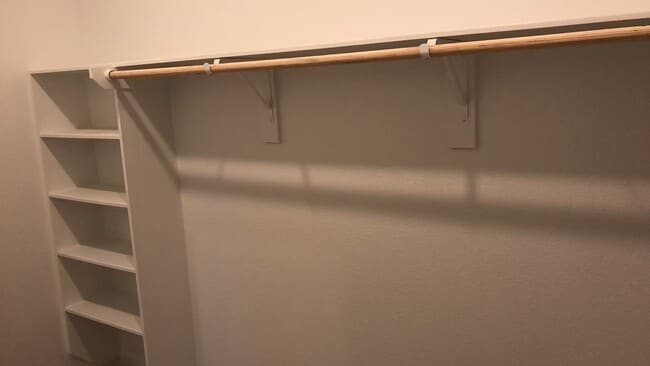 Photo - 421 Robin Ct