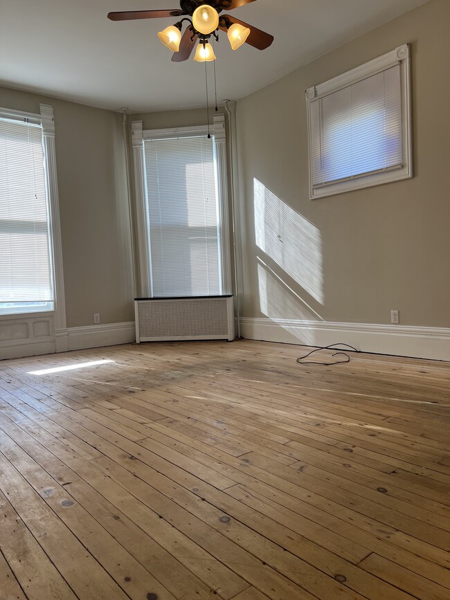 Photo - 716 N Washington St