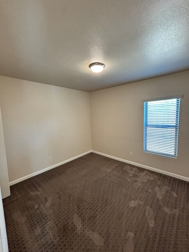 3068 N Edith Blvd Unit 3068 Edith