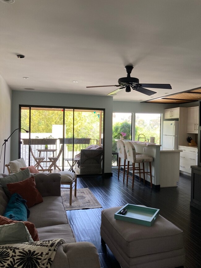 Vista desde la entrada - 4302 5th Ave Unidad Condo with Canyon View