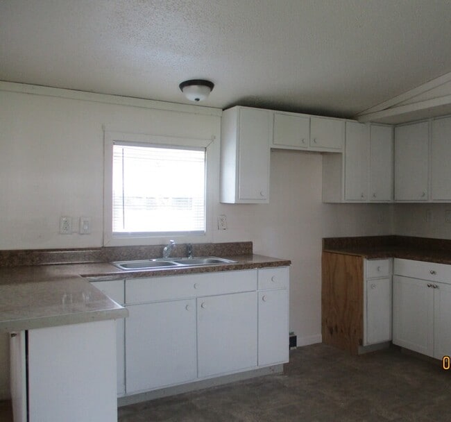 139 Cypress Ln