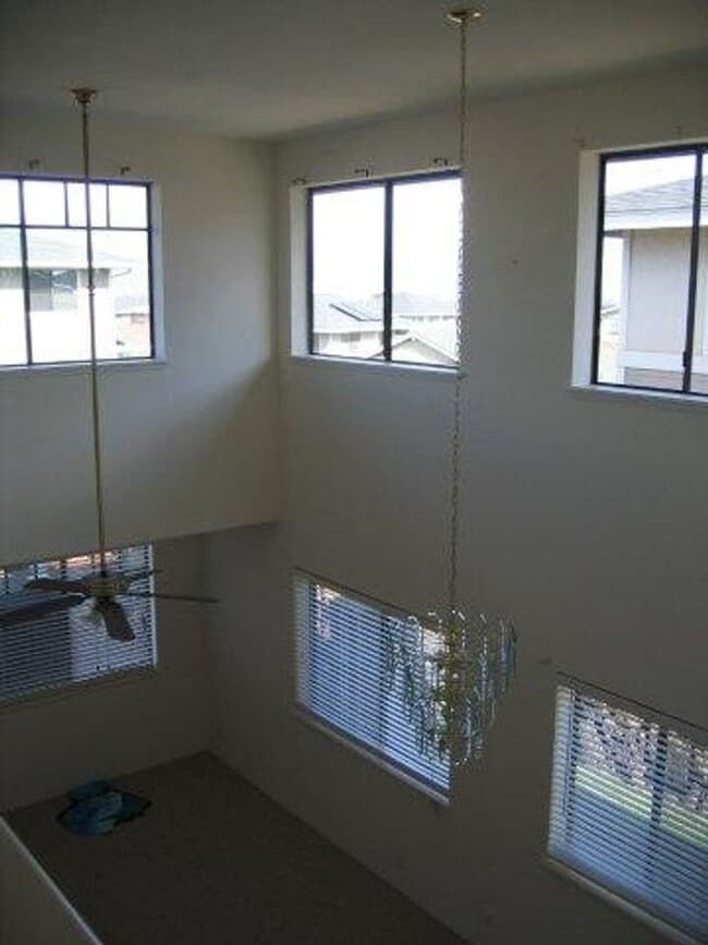 Photo - Wonderful 3 BD / 2.5 BA Home in Waipahu!!!