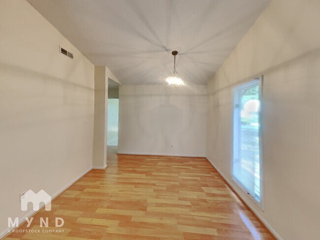 Photo - 100 Beaver Dam Ct