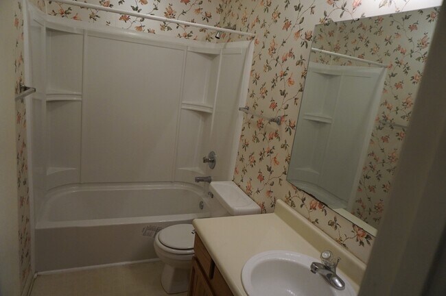 Photo - 2808 Rosemeade Dr