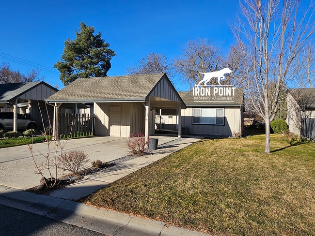 Building Photo - 2bed/2bath duplex on the Bench w/covered parking, appliances & landscaping included.