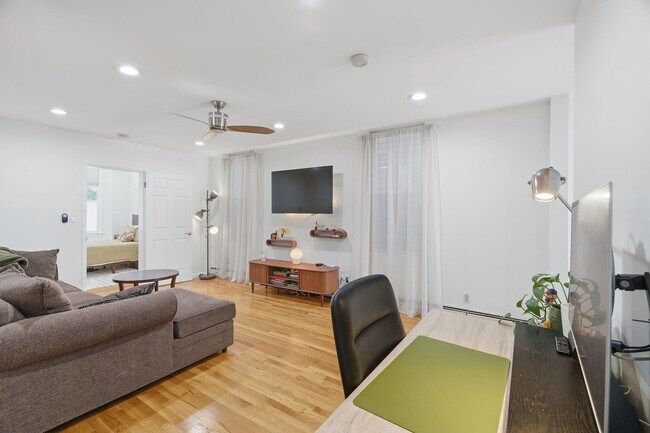 Photo - 502 Gregory Ave