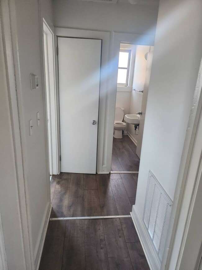 Photo - Comfortable 2-Bedroom Duplex Near Downtown Greenville