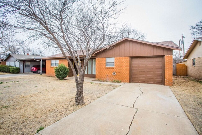 Photo - "Charming 3-Bed Retreat in Lubbock with Granite Accents & Spacious Living!"