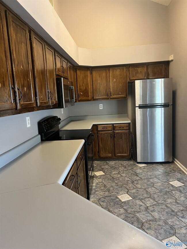 Photo - 106 Brookstone Ln
