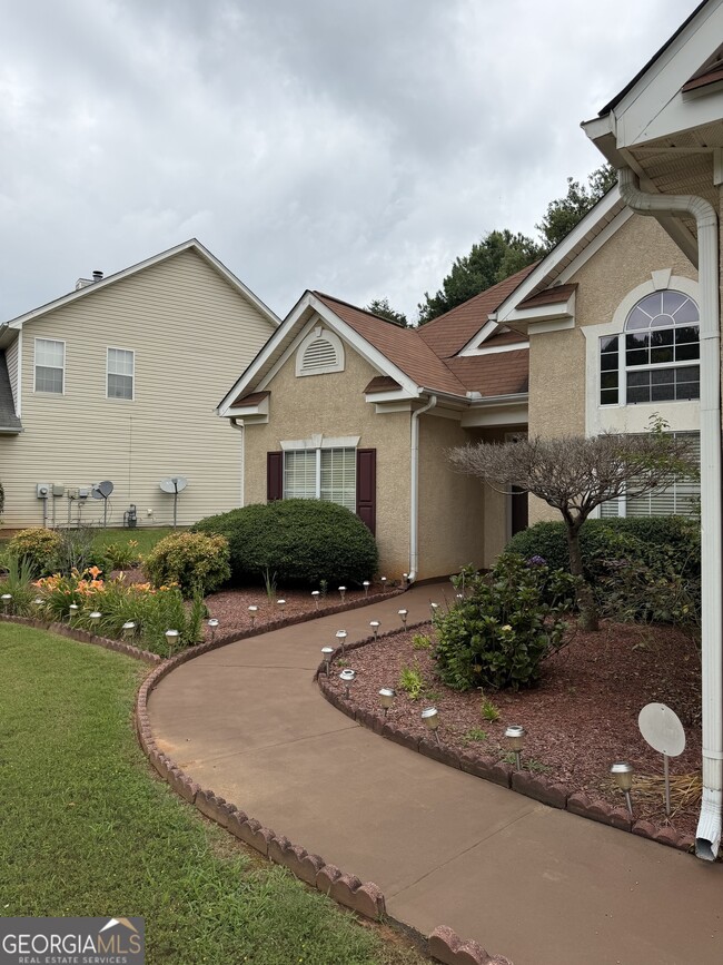 Photo - 5105 Yellow Pine Dr