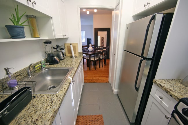 STAINLESS STEEL APPLIANCES