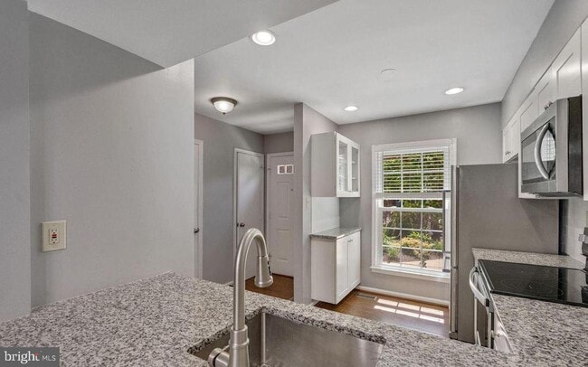 Photo - 2522 S Arlington Mill Dr