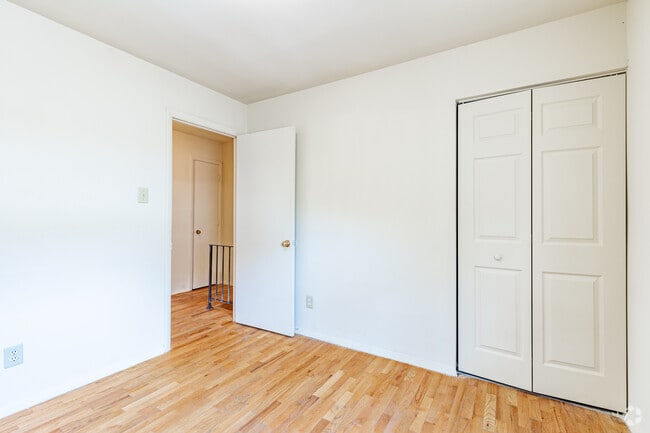Eden- 2BR, 1BA