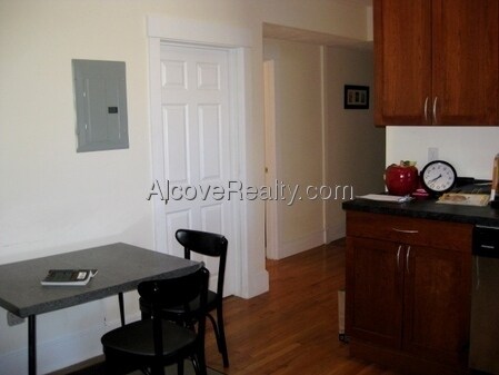 Photo - 364 Highland Ave Unidad 3