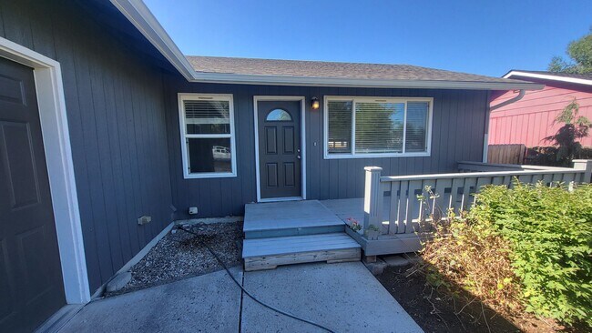 Photo - 3 Bed 2 Bath - Single Level - Fenced - 2 C... House