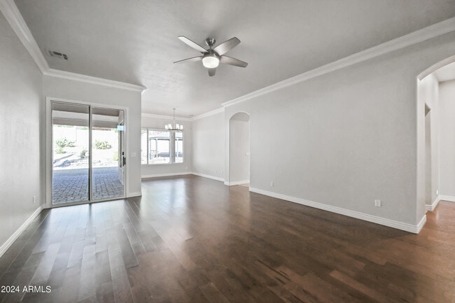 Photo - 6520 W Robin Ln