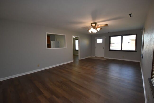 Photo - 2-3 bedroom Home in Greenfield with Garage.