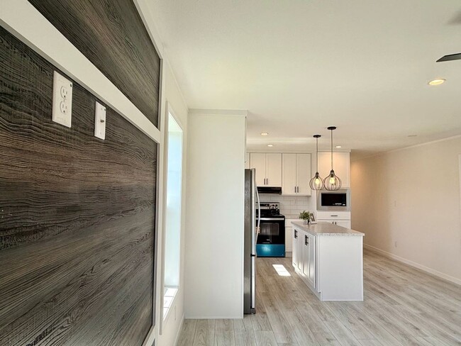 443 Ranee Loop