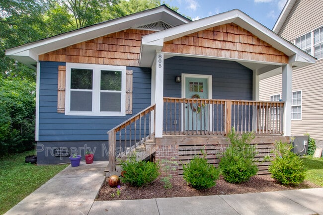 Photo - 805 Rison Ave NE