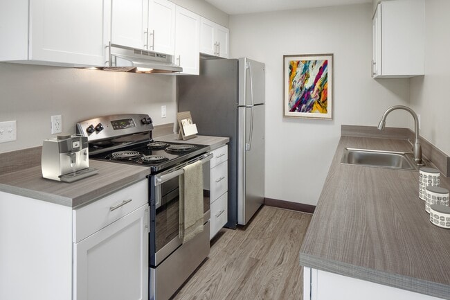 Parkridge Apartments