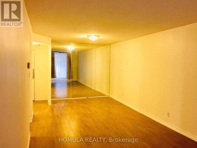 Photo - 250 Jarvis St Unit 101