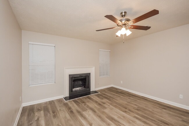 Photo - 5029 Brittany Dr