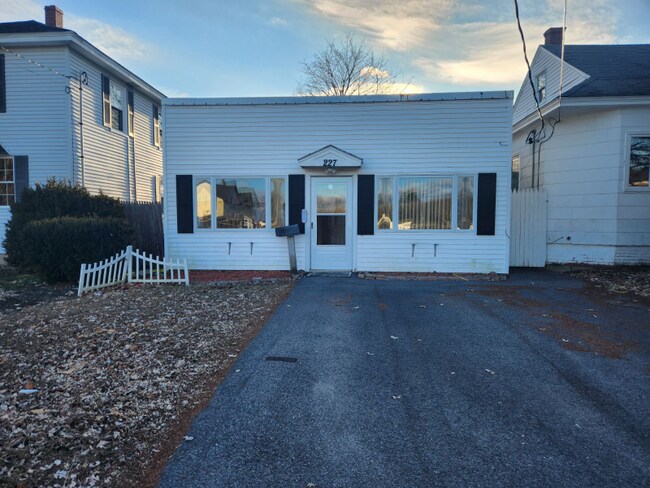 Photo - 227 7th St Apartment Unit 2