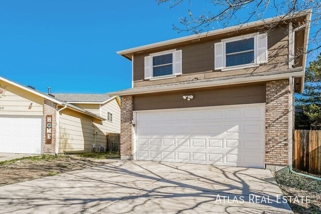 5515 Jennifer Ln