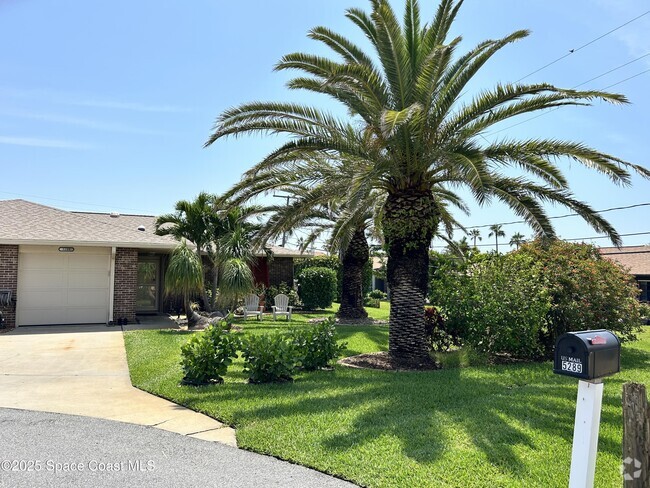 Building Photo - 5289 Palm Dr Rental